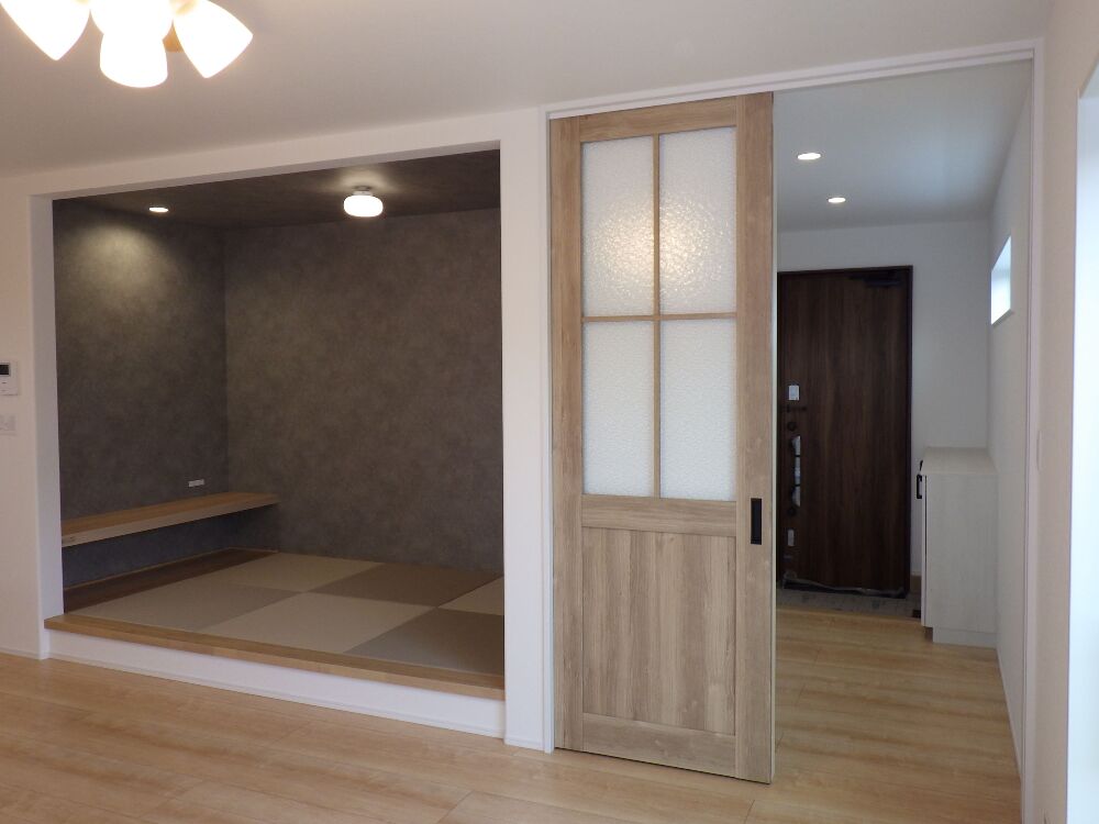 クロス施工完了しました。