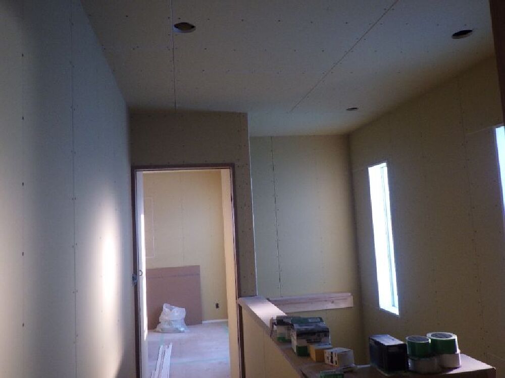 石膏ボードが貼られました！