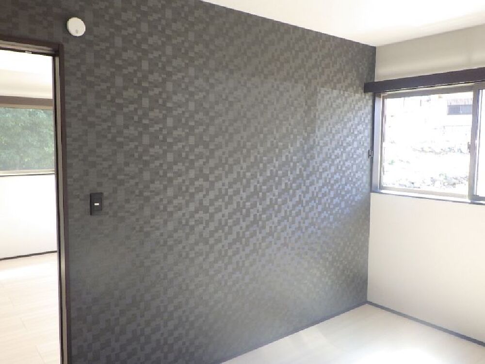 クロス施工完了しました。