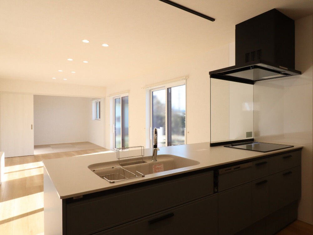 クロス施工完了しました。