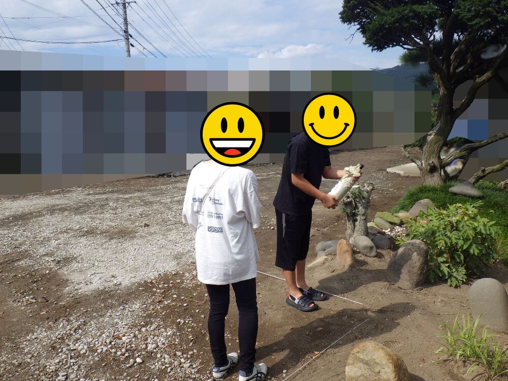 土地のお清めを行いました。