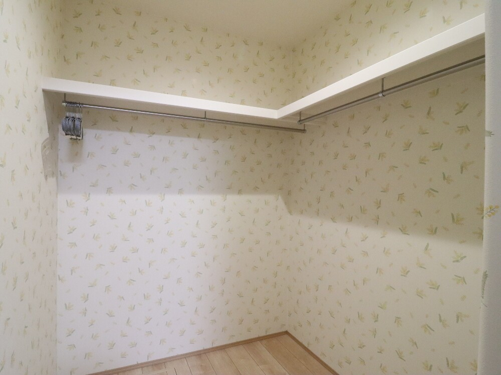 クロスが貼られました！