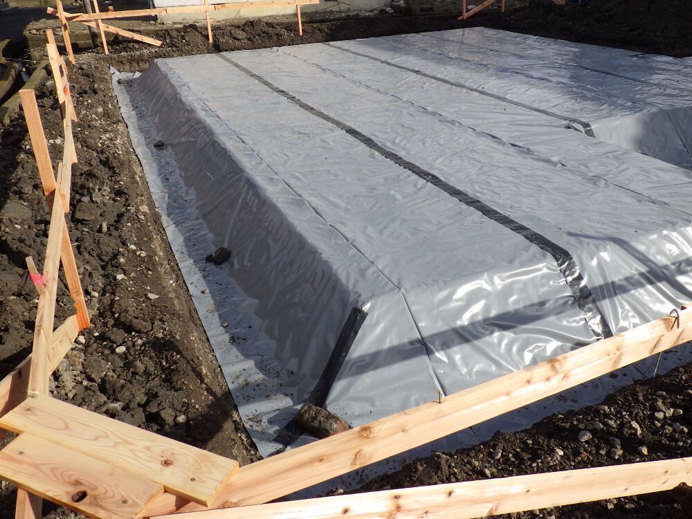 基礎工事が始まりました。